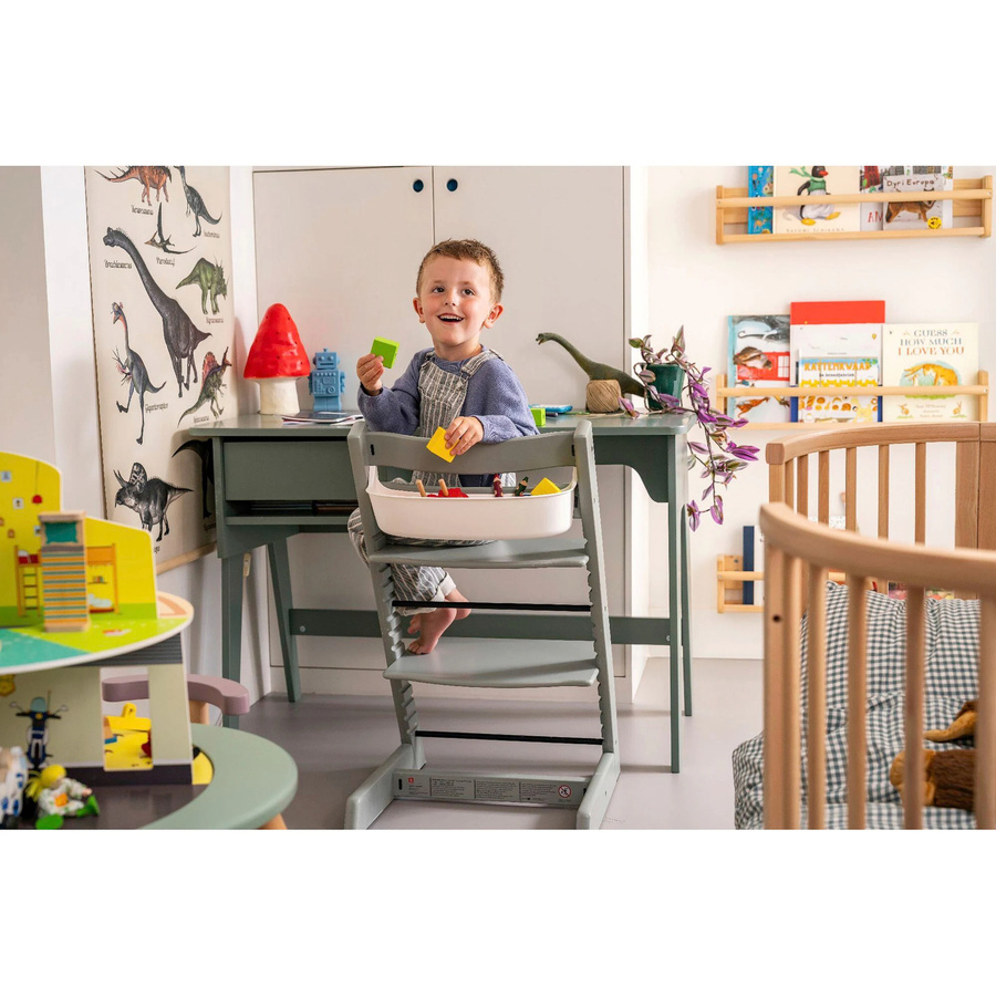 Stokke Tripp Trapp Treppenhochstuhl aus Buchenholz in Grau, H x B x T: 79 x 49 x 46 cm - Bild 3