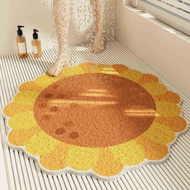Rutschfeste Badezimmer Matte von Yiran Furniture mit Blumenmuster in Gelb, B/B: 60 x 60 cm - Bild 1
