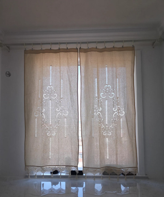 2er-Set Yvonicky Verdunkelungsvorhänge aus reiner Baumwolle in Beige im Landhausstil mit Quasten - Bild 1