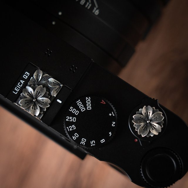 Coogens Handgemachte Metall Blitzschuh Abdeckkappe in Silber für Fuji XT5 XE5 XM5 Nikon Leica Q3 M11 Panasonic S9 Canon Kamerazubehör - Bild 1