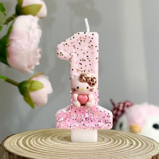 MINISO Geburtstagstortenkerze Rosa mit niedlicher Cartoon KT Figur als Party-Deko für Kinder - Bild 1
