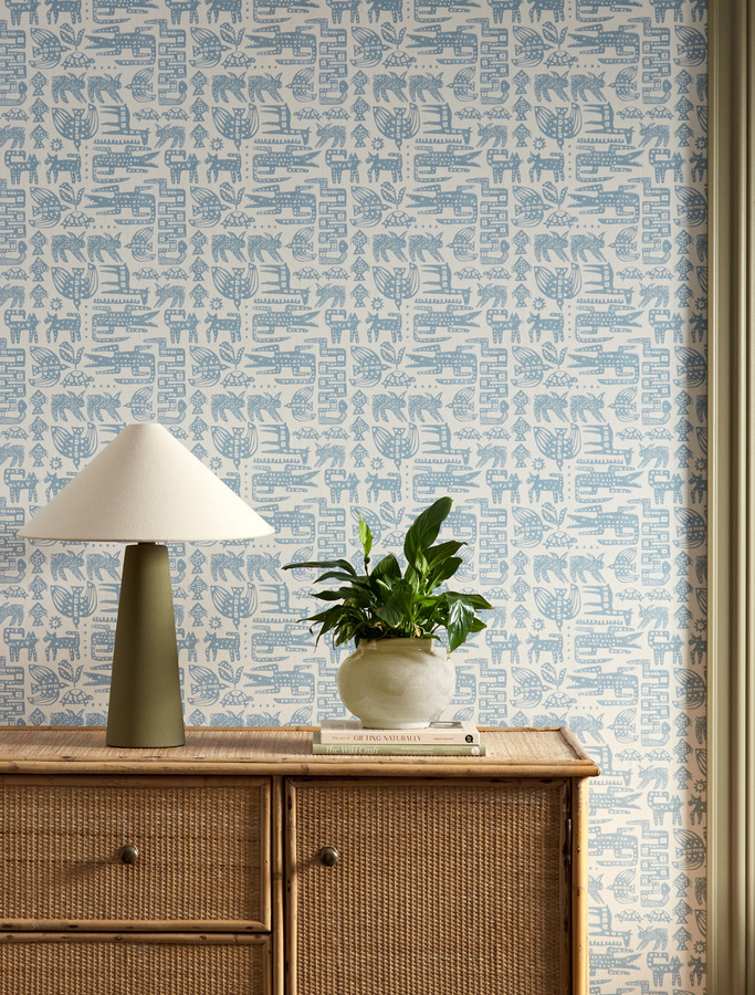 Scion Tapete Twycross in Coast Blue mit Tier-Motiven und geometrischem Mid-Century Design aus Vlies - Bild 1