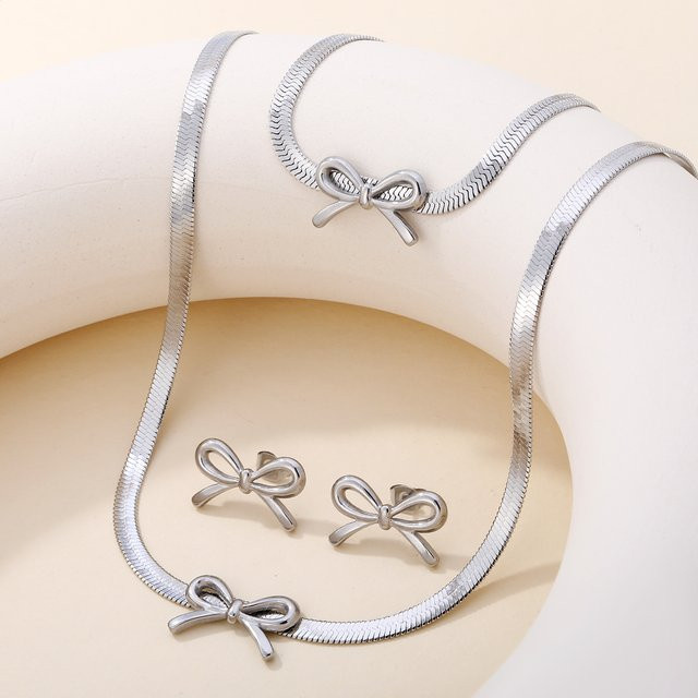 LUXUKISSKIDS Schmuckset 3-teilig, Edelstahl, silberfarben, Klingenketten-Armband, Halskette, Ohrringe - Bild 1