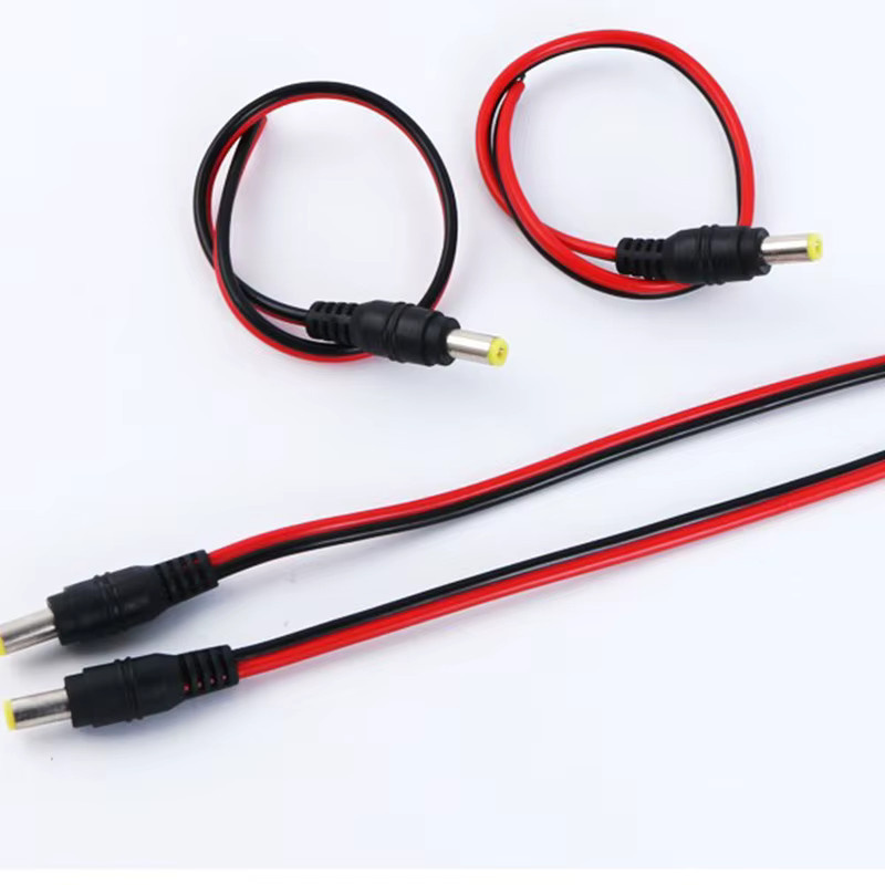 2-poliges DC-Stromkabel mit Stecker und Buchse 5,5x2,1mm, 18 AWG, 30cm Länge, 5-24V für LED-Streifen, TV und Kamera - Bild 2