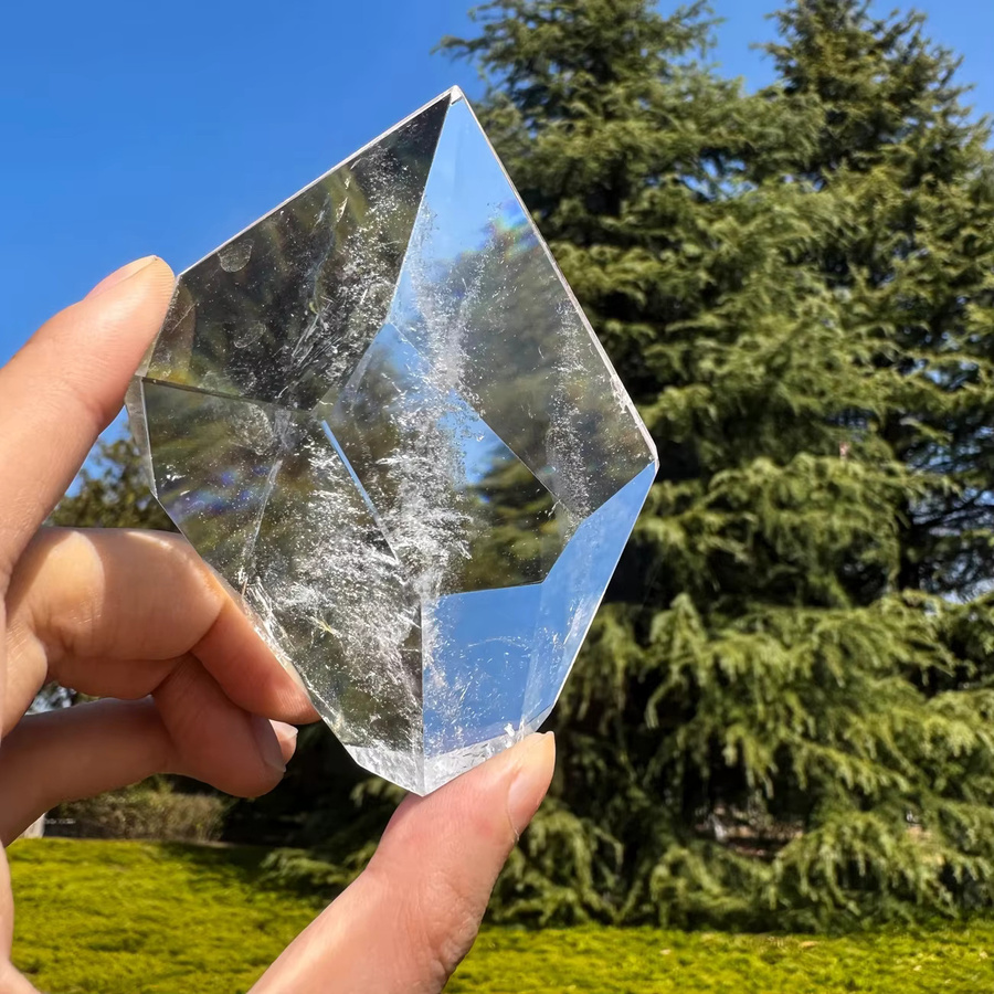 CrystalHola Kristallornament aus natürlichem klarem Quarz, facettierter Echtstein in organischer Form, transparent - Bild 2