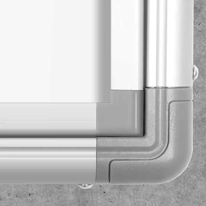 Abschließbarer Schaukasten A4 von Office Marshal, magnetische Infovitrine aus Aluminium in Silber zur Wandmontage - Bild 3