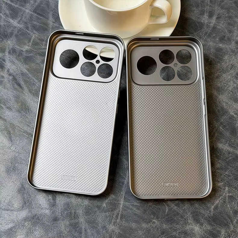 Xiaomi POCO F8 Pro Ultra Magnetische Plain Leder Schutzhülle in Schwarz - Bild 2