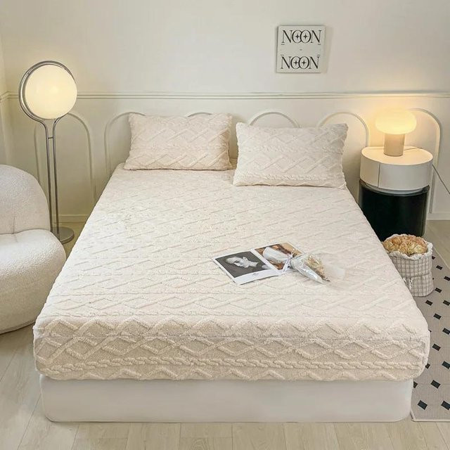 Warmes Spannbettlaken Set aus Taft Samt in Weiß für Queen/King Size mit 2 Kissenbezügen, B/T: 180 x 200 cm, Kissenbezug: 48 x 74 cm - Bild 1
