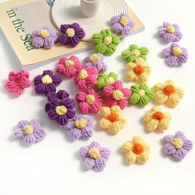 10 Stück Wollblumen-Applikationen in Schwarz und Multicolour, Durchmesser: 4 cm, Nähzubehör für DIY-Kleidung und Bastelprojekte - Bild 1