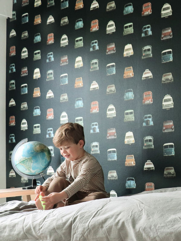Studio Ditte Tapete Cars Dark in Schwarz und Multicolour mit Vintage-Motiv für das Kinderzimmer, Vlies-Tapete, Breite: 48,5 cm, Höhe: 280 cm - Bild 2