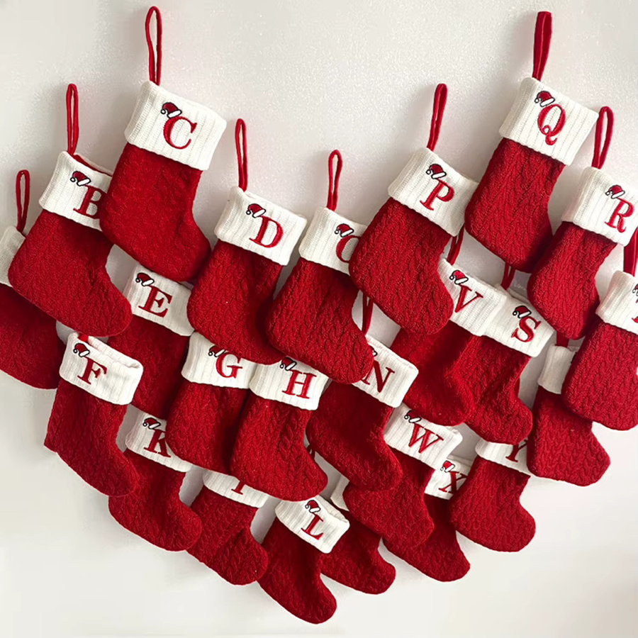 Strong-Toyers Weihnachtsstrumpf mit Initialen in Rot, hochwertig gestrickt und exquisit bestickt, Höhe: 18,0 cm, Breite: 10,0 cm - Bild 3