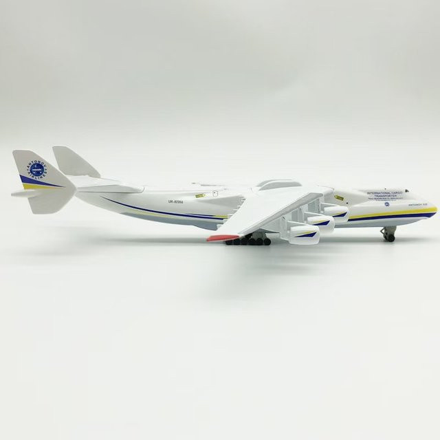 ART CROWN MODEL Ukraine Antonov An225 Transportflugzeug, Druckgussmodell, 1:400, mit Basis und Fahrwerk - Bild 1
