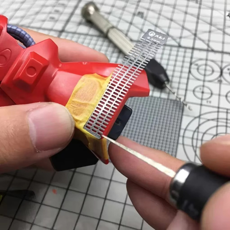 13-in-1 Präzisions-Schnitzlineal aus Metall als Bohrloch-Detailer und Schreiblinien-Schablone für DIY-Modellbau und Hobby-Projekte - Bild 5