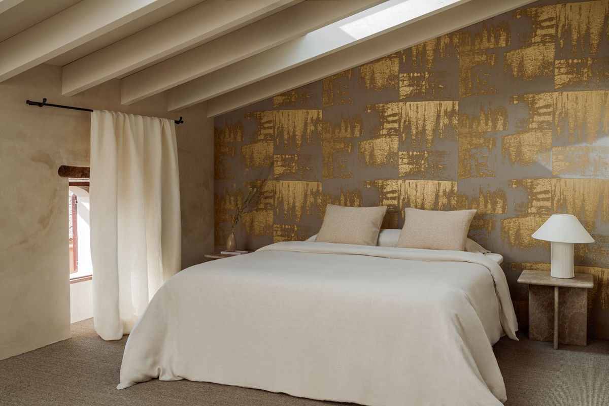 Élitis Tapete Muse RM 1047 92 in Gold und Grau mit abstraktem geometrischem Textildesign - Bild 2
