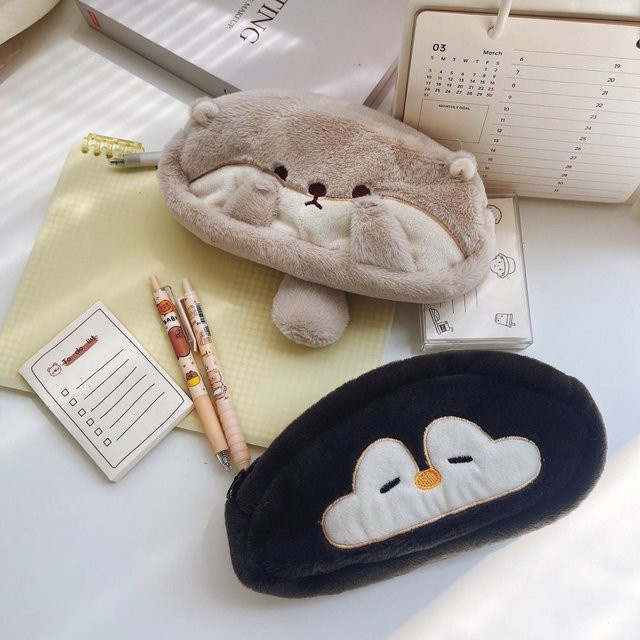 Stifttasche Otter-Pinguin als Federmäppel für Schule und Büro mit großem Fassungsvermögen - Bild 1