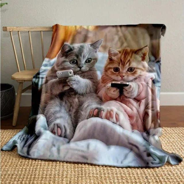 VIKAMA Flanelldecke mit Katzenmuster in Multicolour, weiche Kuscheldecke für Sofa und Wohnzimmer - Bild 1