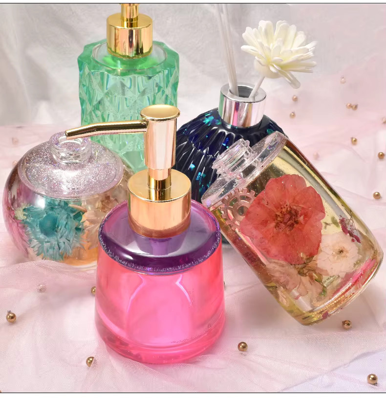 Mutu DIY Kristall Silikonform Set für Parfüm- und Lippenpflegeflaschen in Multicolour zur Dekoration von Raum und Tisch - Bild 1