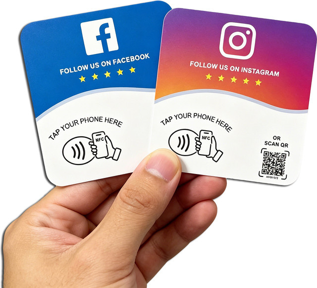 Programmierbare NFC 215 Karten in Schwarz für Google, Instagram und Facebook mit QR-Code und selbstklebender Rückseite - Bild 1
