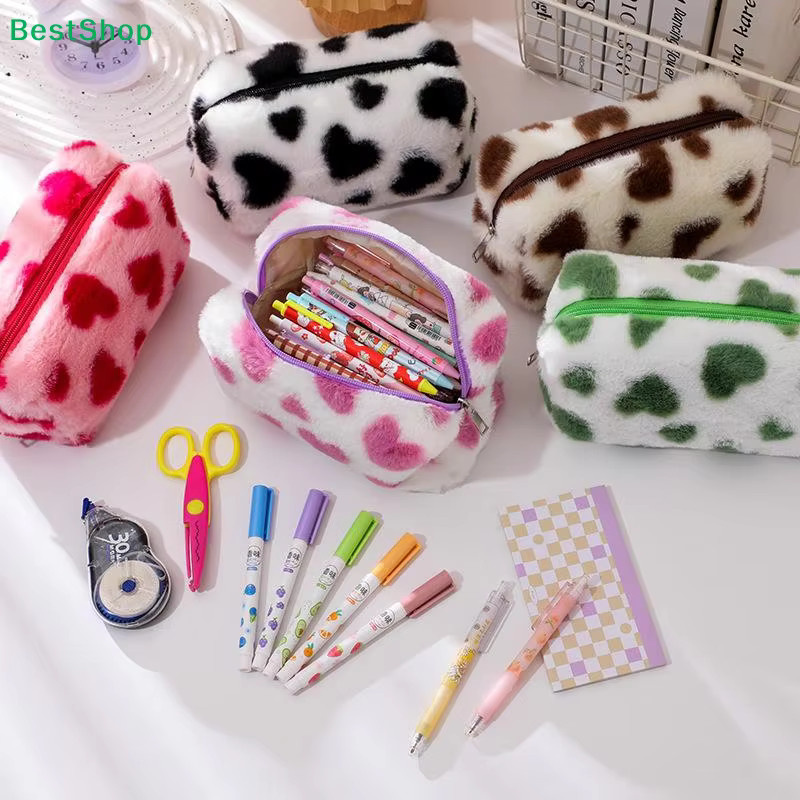 KOQZM Plüsch-Stifttasche mit Herz- und Kuh-Aufdruck in Pink als Schreibwaren-Organizer und Kosmetiktasche - Bild 2