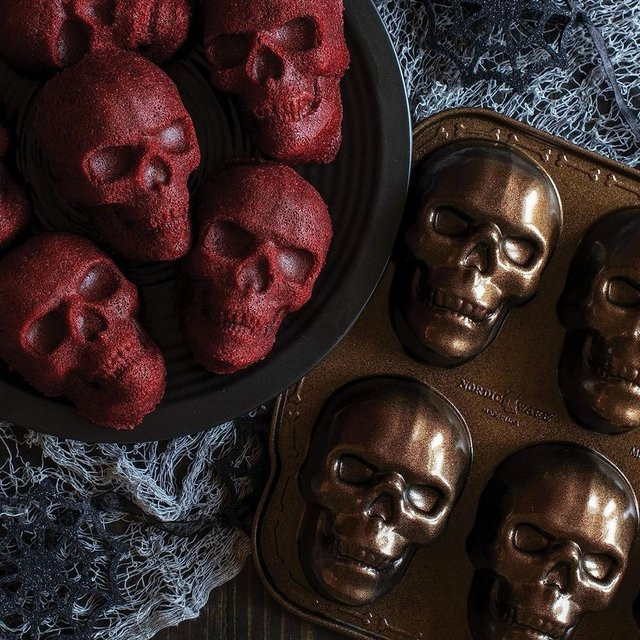 Halloween Schädel Backform aus Aluminium in Blau für 3D Skelett Kuchen mit hoher Temperaturbeständigkeit - Bild 1
