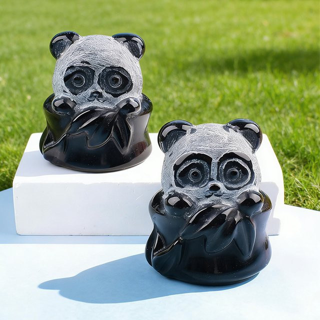 RYCRYSTAL Schwarzer Obsidian Panda aus Naturstein mit Bambus als Deko-Ornament und Reiki-Heilstein - Bild 1