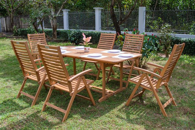 OUTFLEXX Garten-Essgruppe aus Akazie in Natur mit Ausziehtisch und 6 Klappstühlen, FSC-zertifiziert - Bild 1
