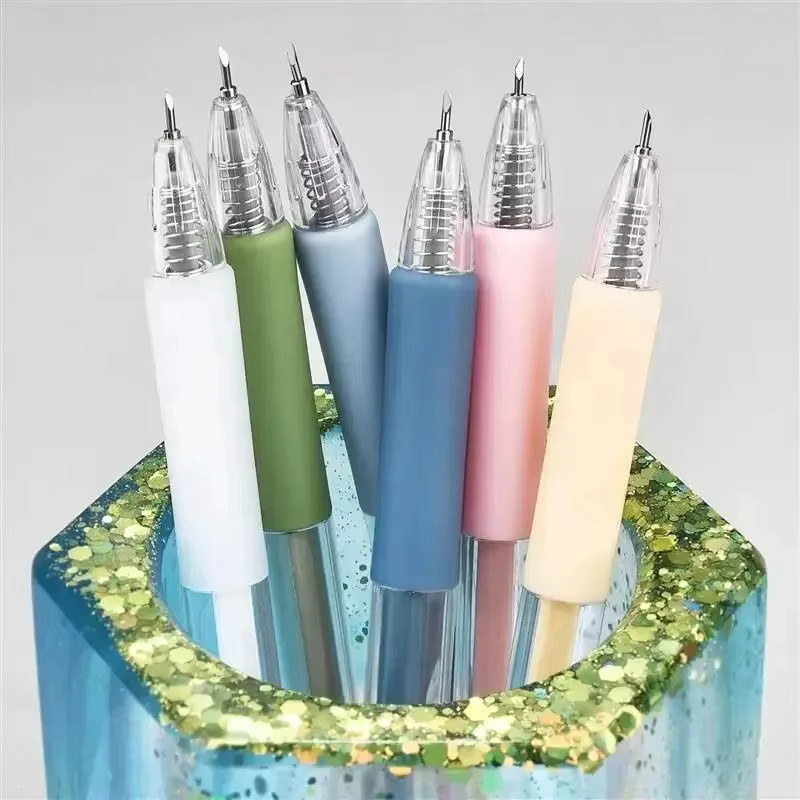 10 Stück Kunst- und Bastelmesser in Grün für Scrapbooking und Papierarbeiten - Bild 2