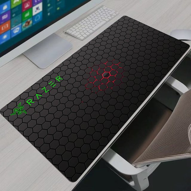 Razer Hexagon Mauspad Anime Gaming Zubehör in Schwarz XXL - Bild 1