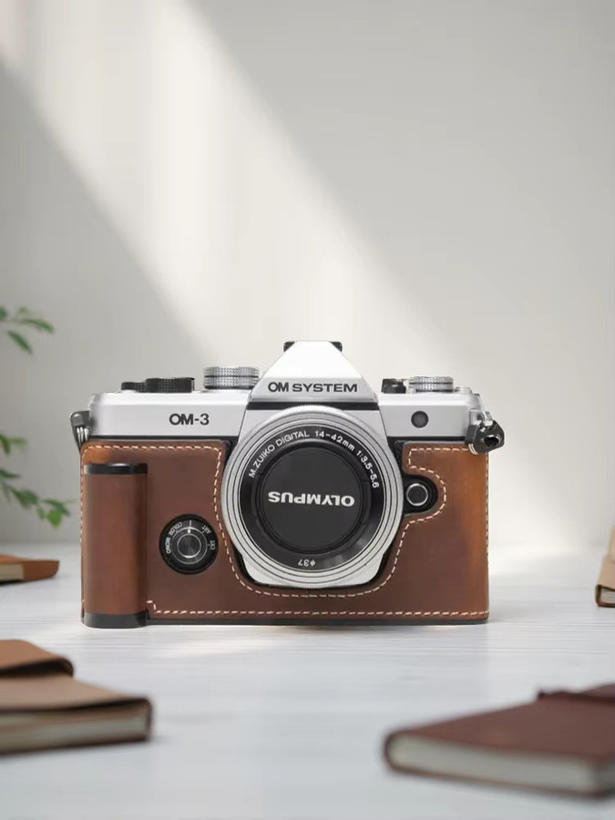 Aozhixin Handgefertigte Kameratasche aus echtem Leder für Olympus OM3 in Grün mit Schultergurt - Bild 5