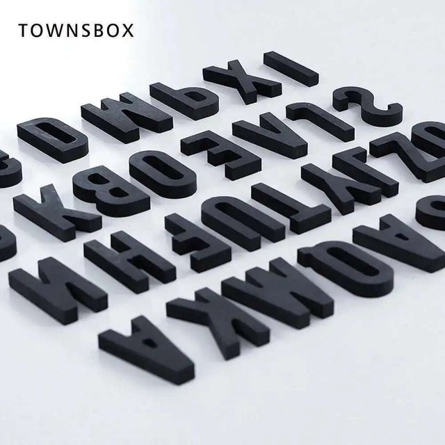 TOWNSBOX Acryl Buchstaben Wandaufkleber in Schwarz für moderne Firmenlogos und Hotel-Dekoration - Bild 1