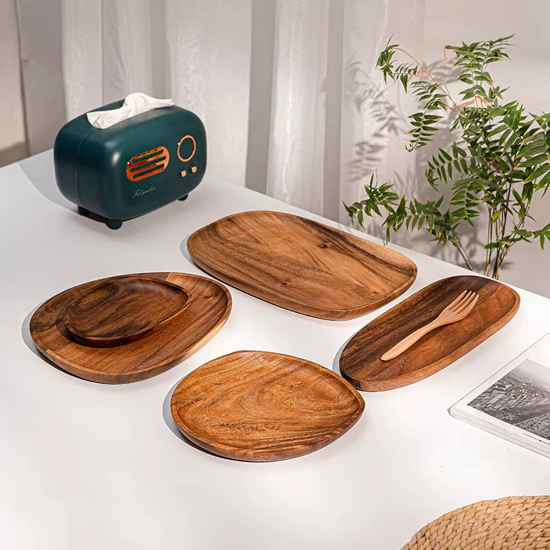 Unregelmäßiges ovales Serviertablett aus Massivholz für Obst, Sushi und Brot - Bild 2