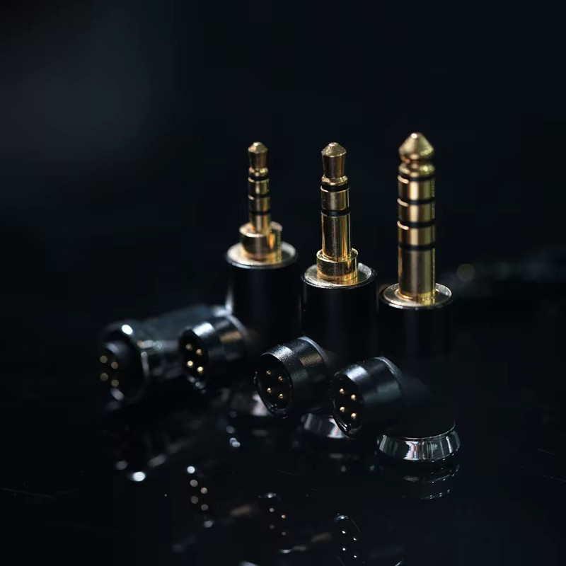 XINHS-127 HiFi-Kopfhörer-Upgrade-Kabel, modulares symmetrisches Audiokabel in Schwarz mit 2,5 mm, 3,5 mm und 4,4 mm Anschlüssen und L-förmigem Stecker - Bild 2