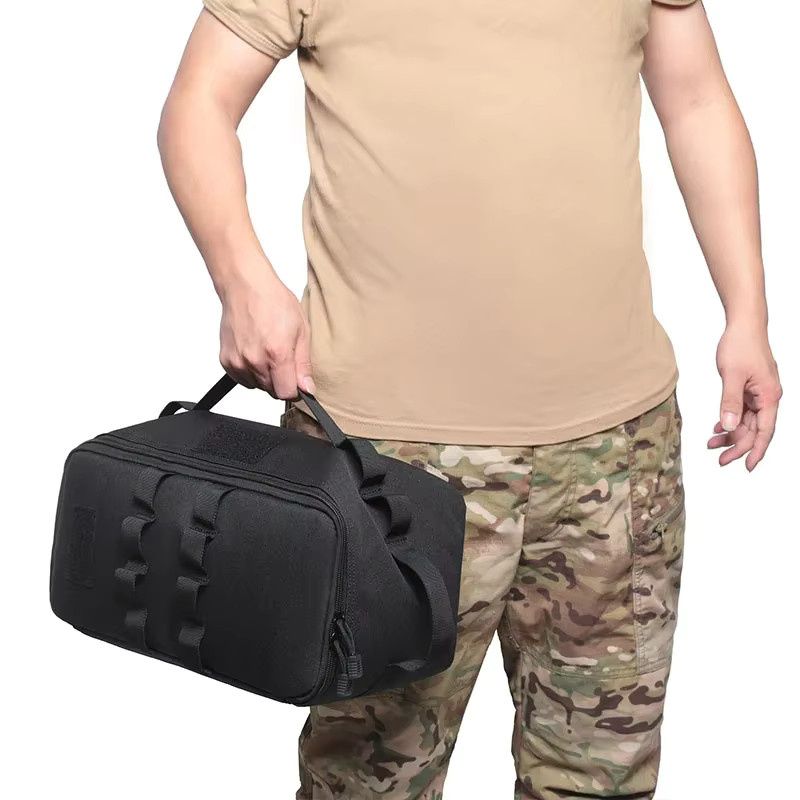 Multifunktionale Outdoor Werkzeugtasche für Camping und Gasbehälter von NANCY TINO in Grün und Schwarz - Bild 3