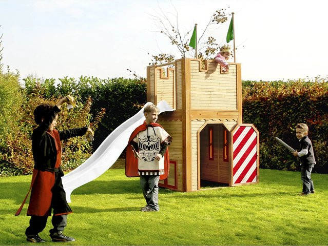 AXI Spielturm Arthur aus Holz in Braun, Rot und Weiß mit Rutsche, B/H/T: 319 x 195 x 110 cm - Bild 1