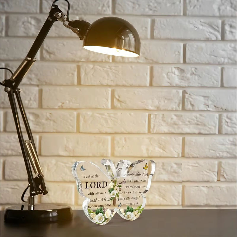 Religiöse Acryl-Dekoration mit Schmetterlings- und Floral-Motiv in Transparent für Gebetsräume und als christliches Geschenk für Frauen und Männer - Bild 2