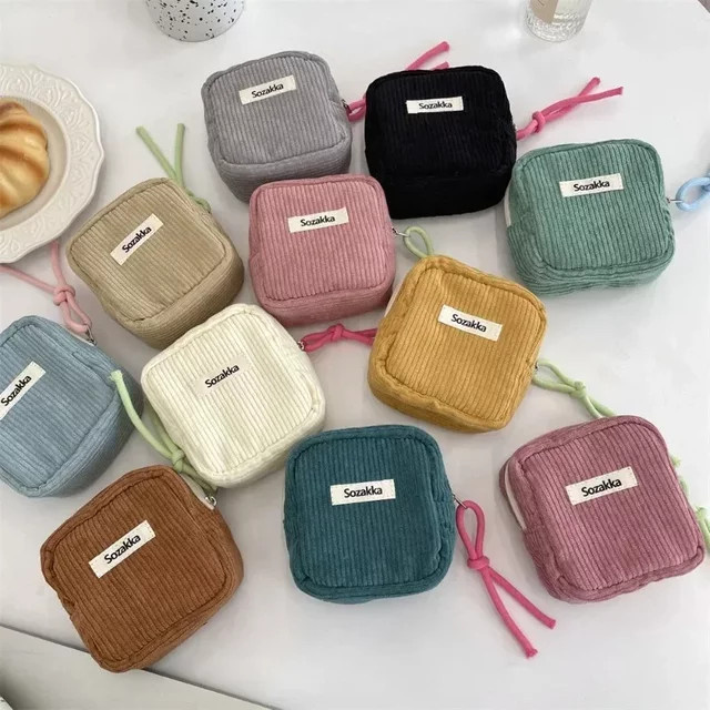 eTya Aufbewahrungsbeutel aus Cord für Damenbinden und Tampons in Pink - Bild 1