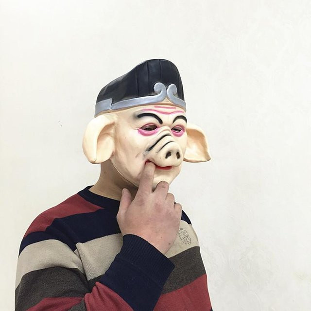 Ferkel Latex Maske Kopfbedeckung beige - Bild 1