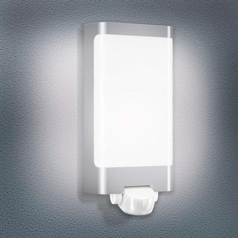 Steinel LED-Außenwandleuchte L 240 mit Bewegungsmelder in Edelstahl und Silberfarben - Bild 3