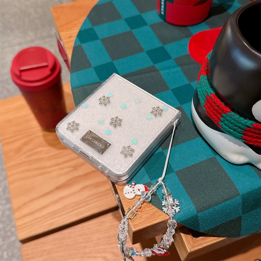 Weihnachtliche Handyhülle mit Diamant-Schneeflocken und Kette für Samsung Galaxy Z Flip 7, Z Flip 6 und Z Flip 5 in Beige - Bild 4