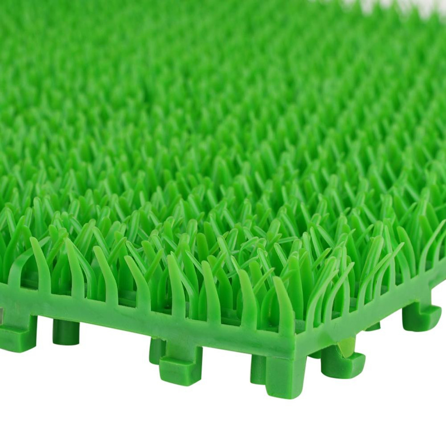 Steckbare Grasmatte aus PE als weicher Kunstrasenteppich in Grün für Garten und Schwimmbad - Bild 4