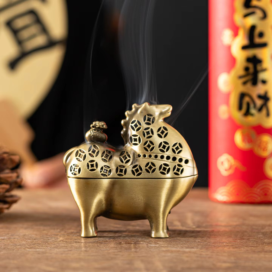 Caijin Aromatherapie-Brenner aus Metall in Gold für Agarholz und Sandelholz als dekoratives Tischgerät im orientalischen Design - Bild 4