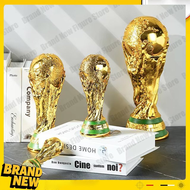 Panini FIFA 2026 Weltmeisterschaft Trophäenmodell, Ornament, ab 14 Jahren - Bild 1