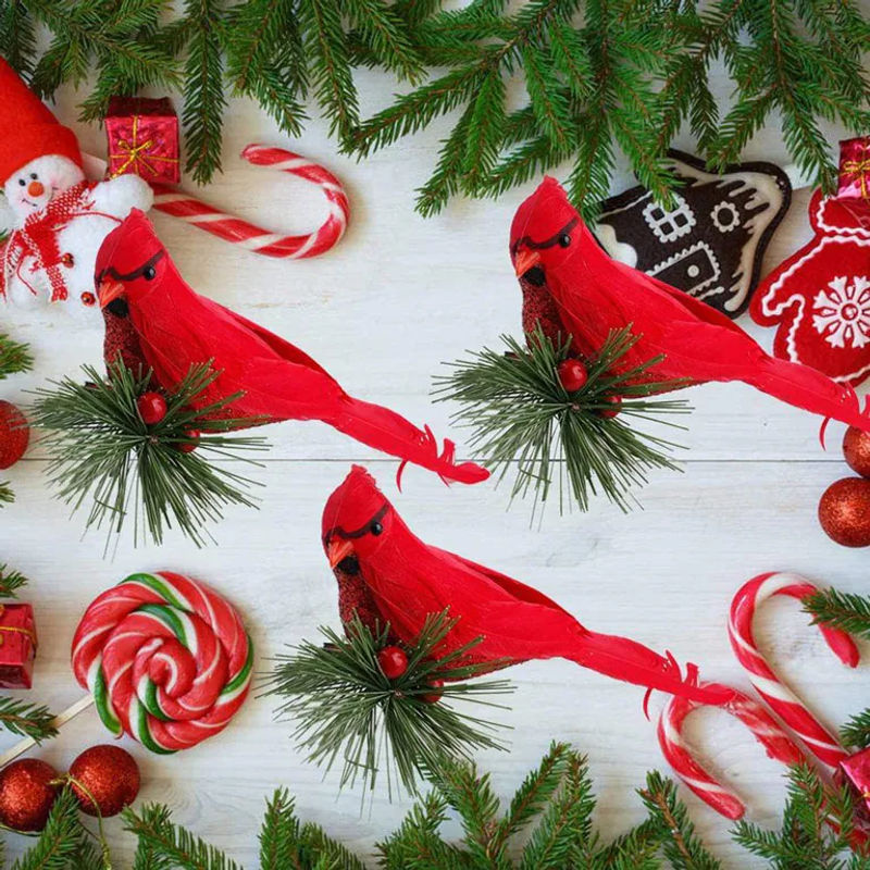 10er Set CosyHome Kunstvögel in Rot mit Kiefernzweigen zur Dekoration für Weihnachten und Hochzeiten - Bild 3