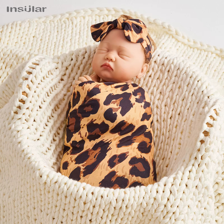 INSULAR 3-teiliges Baby-Pucktuch-Set in Weiß mit Decke, Stirnband und Mütze für Neugeborene, B/B/B: 80 x 80 cm - Bild 1