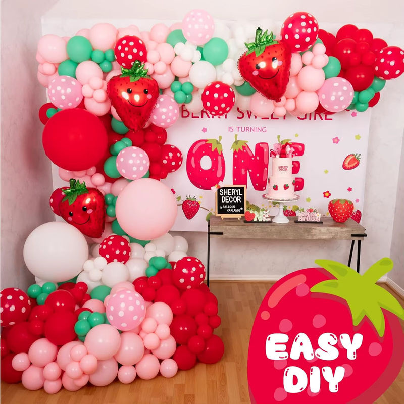 Erdbeer-Ballonbogen-Set mit Girlande in Rot, Rosa und Grün für deine Erdbeer-Kuchen-Party oder Geburtstage - Bild 3