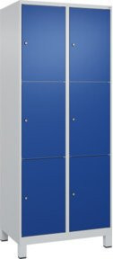 C+P Schließfachschrank Classic PLUS mit 2 Abteilen und Füßen, Farbe Grau und Enzianblau, B/T/H: 80 x 50 x 195 cm - Bild 1