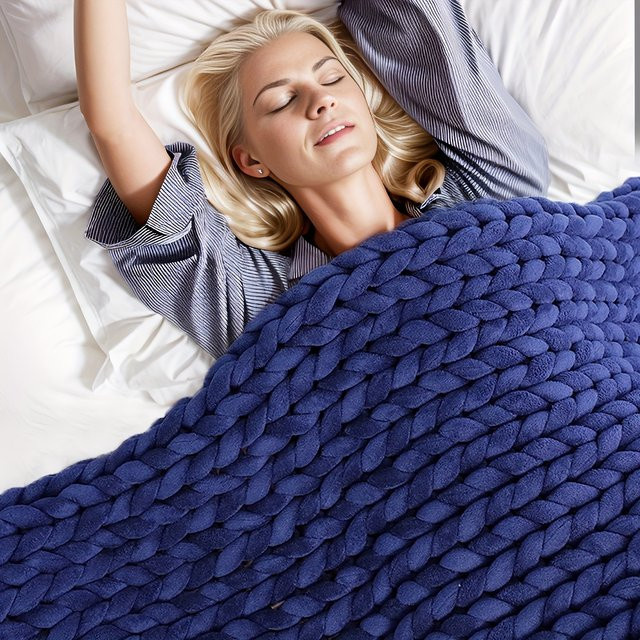 Gewichtete Decke von JUANNAI in Queen-Size, handgestrickte Minky Chunky Decke aus Polyester, Blau, weich und atmungsaktiv - Bild 1