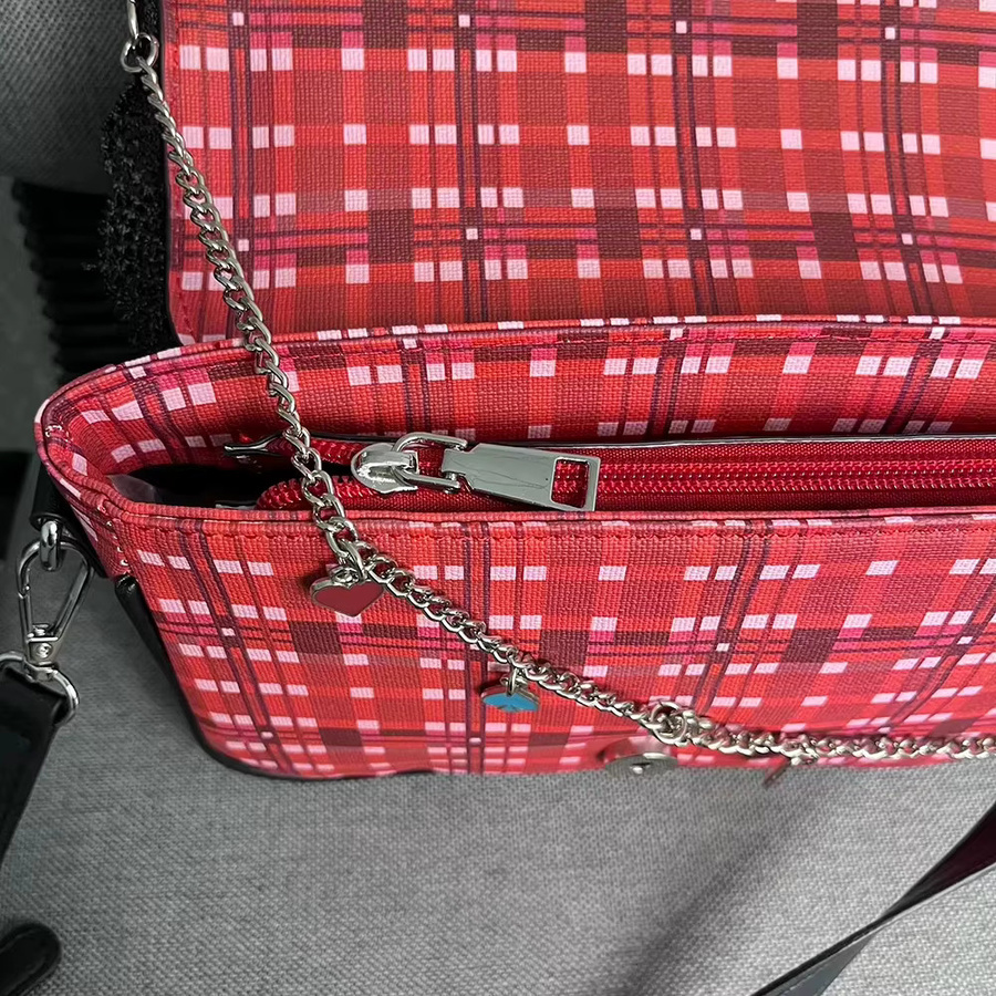 BOOCRE Anime Hinamori Amu Cosplay Umhängetasche, Red Grid Messenger, Leder Handtasche - Bild 5