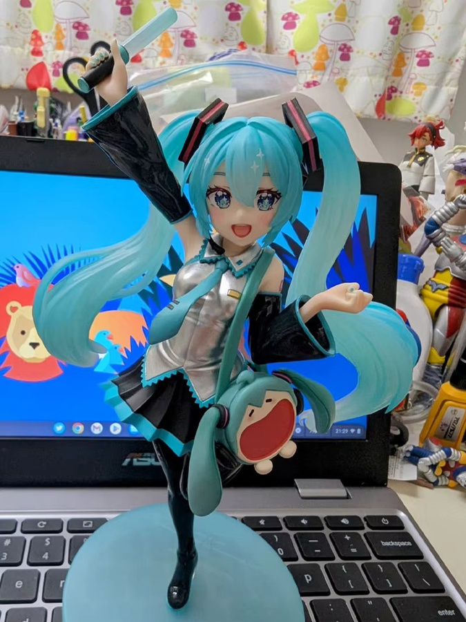 Furyu Hatsune Miku Uwa Serie Modell, Desktop Ornament - Bild 2