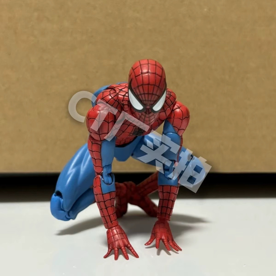 Bandai Marvel Spider-Hero Actionfigur, 15cm, mit Maske, Händen und Netz-Effekt-Teilen - Bild 3